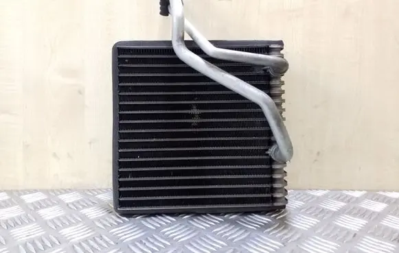 Air conditioning (A/C) radiator (interior)