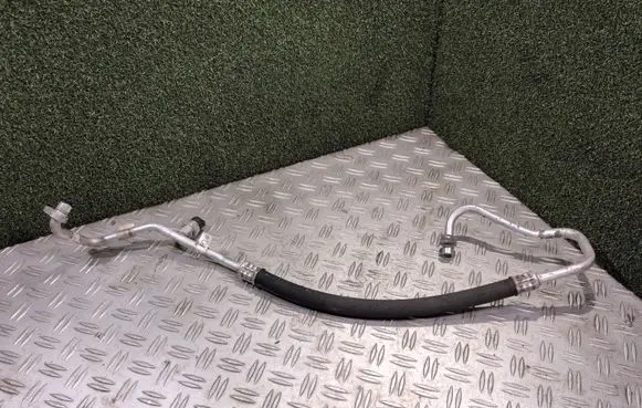 Renault Master III Air conditioning (A/C) pipe/hose 924905136R