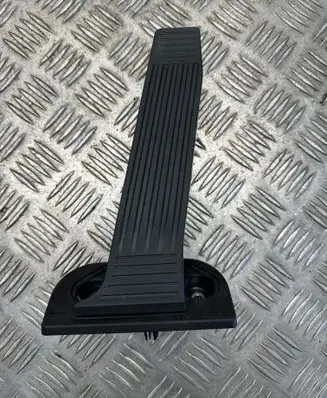 Toyota RAV 4 (XA50) Accelerator throttle pedal