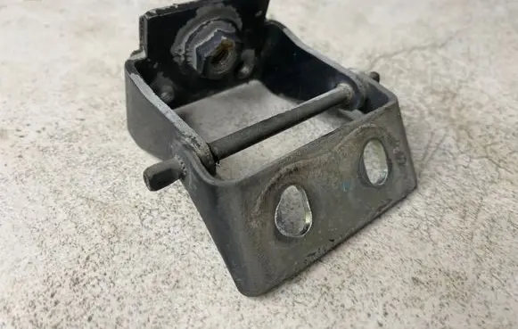 Ford Mondeo MK IV Tailgate/trunk/boot hinge