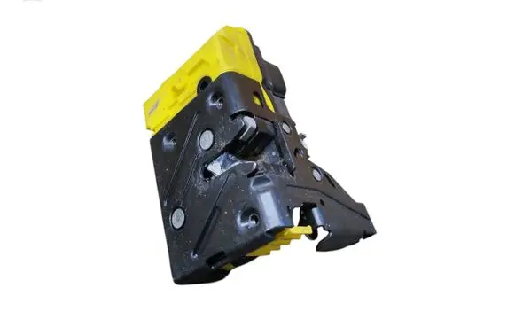Volvo S60 Front door lock 8650545