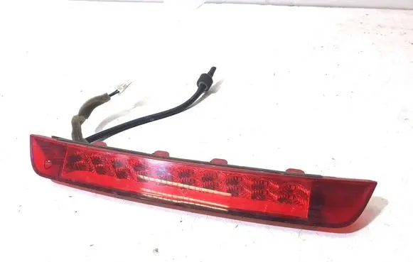 Hyundai Santa Fe Third/center stoplight 927002W000