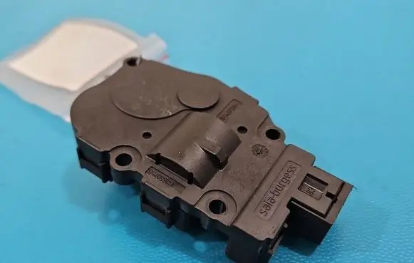 Jaguar F-Pace A/C air flow flap actuator/motor 412650750 IMPRK1579046