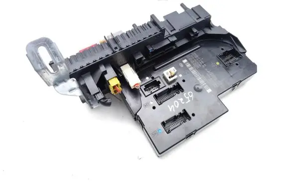 Mercedes-Benz C W204 Fuse module 2049060205 2049019702 2319025101