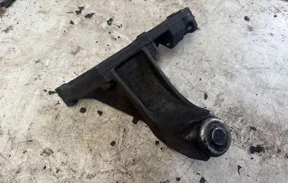 BMW 3 E46 Engine mounting bracket 24168110