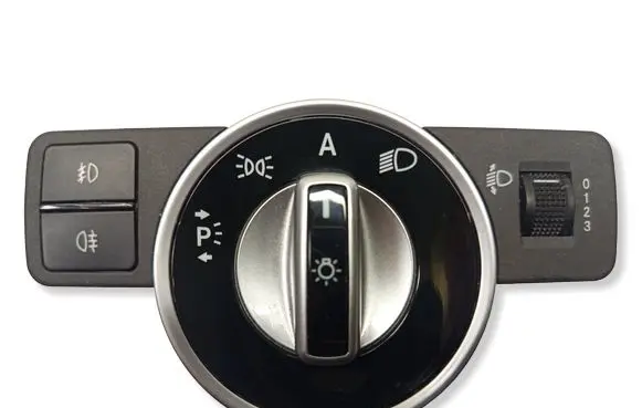 Mercedes-Benz C W204 Light switch A2049058002 10022410 9107