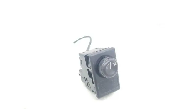 Nissan Almera Tino Wing mirror switch
