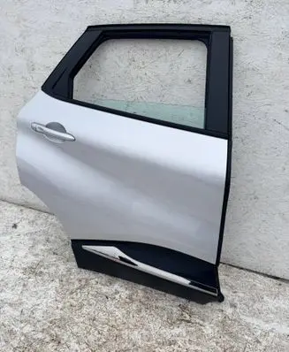 Renault Captur Rear door 