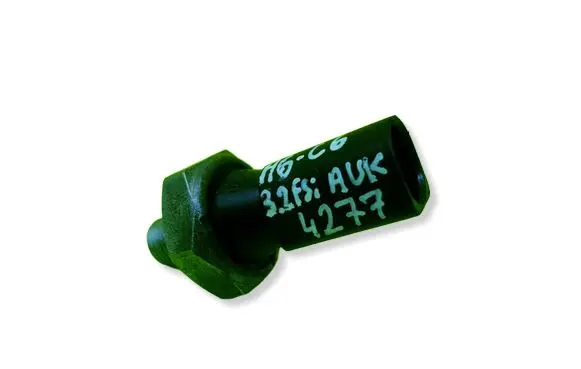 Audi A6 S6 C6 4F Oil pressure sensor 06E919031