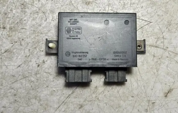 Volkswagen Transporter - Caravelle T4 Immobilizer control unit/module 6H0953257