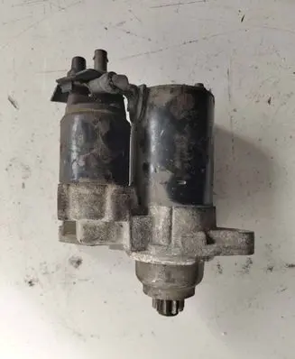 Volkswagen Polo Starter motor 021911023G