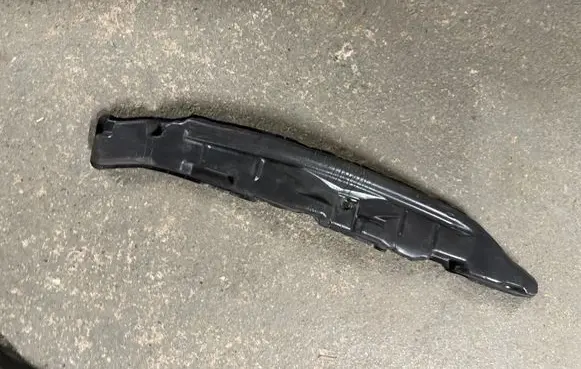 Suzuki SX4 S-Cross Fender foam support/seal 7235261M0L