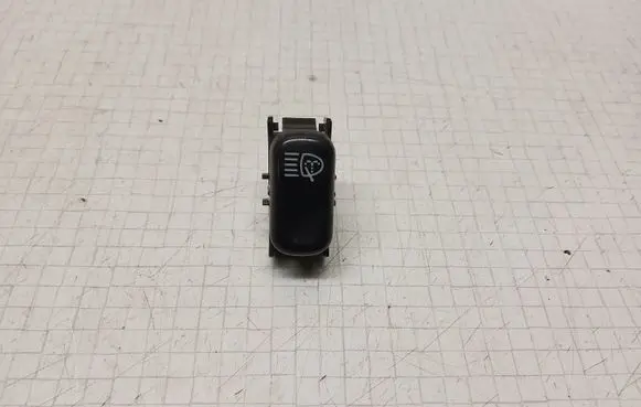 Mercedes-Benz E W210 Headlight washer switch 2108202210