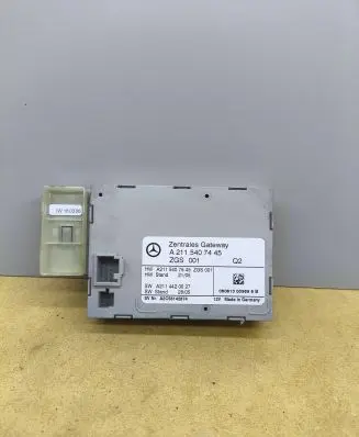 Mercedes-Benz E W211 Gateway control module A2115407445 A2115407545 A2114420027