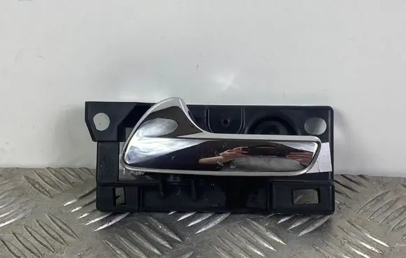 Jeep Grand Cherokee Rear door interior handle