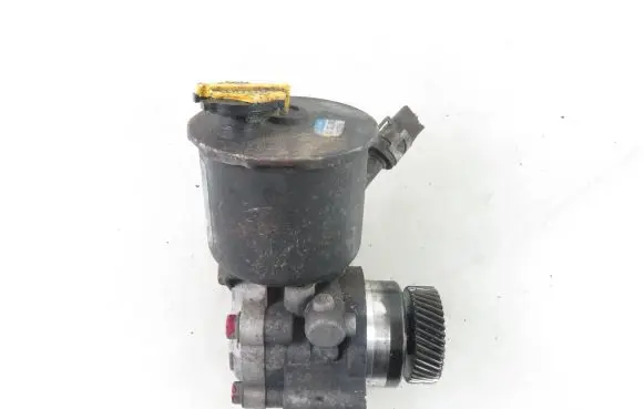 Mazda Premacy Power steering pump CB873265X