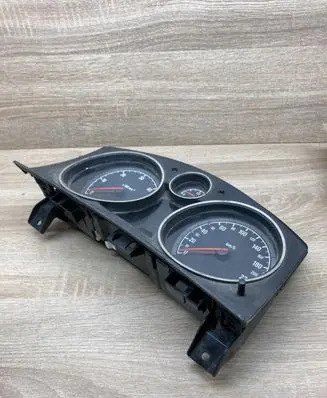 Opel Zafira B Speedometer (instrument cluster) 13216684
