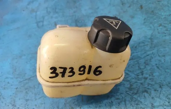 Mini One - Cooper Coupe R56 Coolant expansion tank/reservoir 17137823626