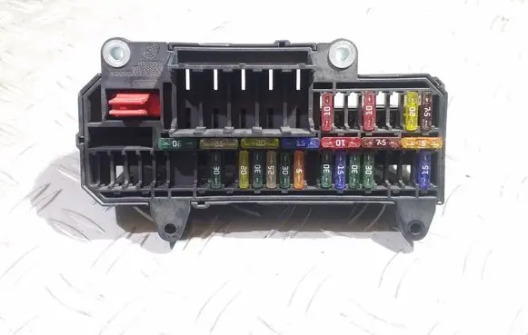 BMW 7 E65 E66 Fuse module 6113690058303 10688710
