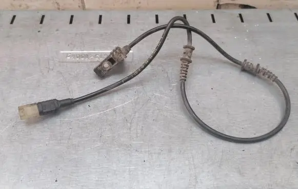 Mercedes-Benz E W211 ABS rear brake sensor A2115450728 A0405458526 A2115409508