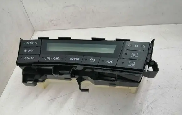 Toyota Prius (XW30) Climate control unit 75D726