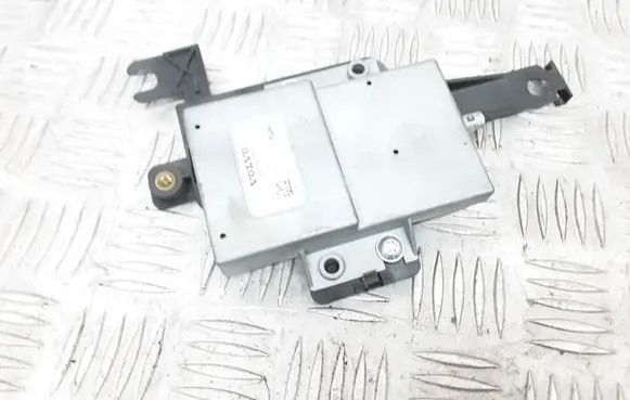 Volvo V50 GPS navigation control unit/module 30752377