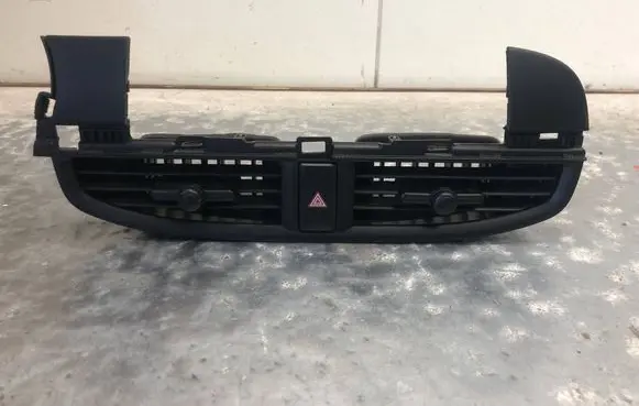 KIA Picanto Dash center air vent grill 84740G6000BILI 84740G6000