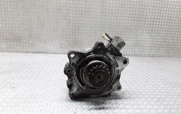 Nissan Almera Tino Vacuum pump A40402