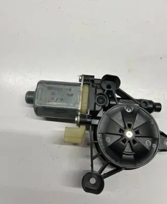 Audi A3 S3 8V Front door window regulator motor 5Q0959801B