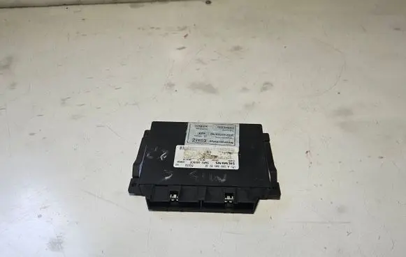 Mercedes-Benz E W211 Comfort/convenience module A0305453032