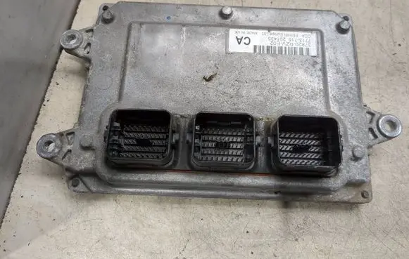 Honda CR-V Engine control unit/module 37820RZVE02 7713715 7137152014