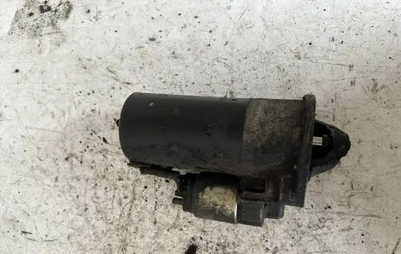 Volvo V70 Starter motor 30724473