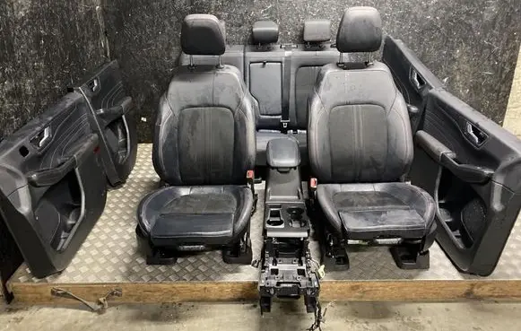 Ford Kuga III Seat set