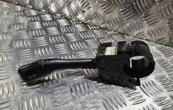 Audi A6 S6 C5 4B Indicator stalk 8L0953513G