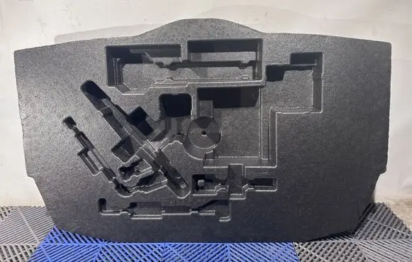 Toyota C-HR I Tool box 64777-F4010
