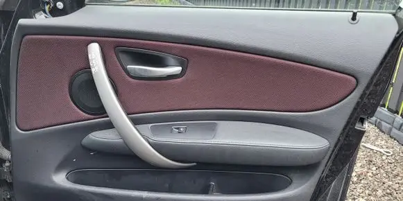 BMW 1 E81 E87 Front door card panel trim