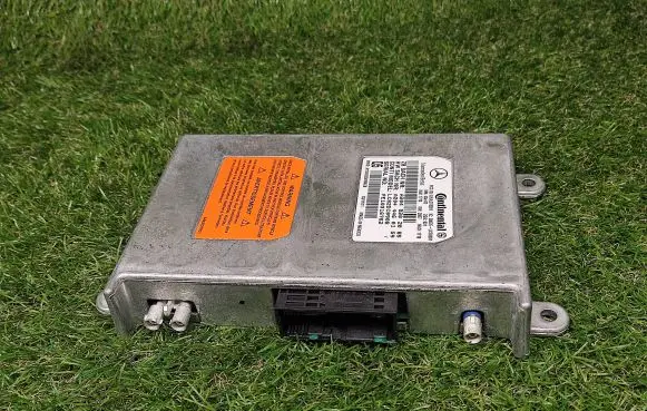 Mercedes-Benz E W212 Bluetooth control unit module A2048202085 A2044460159