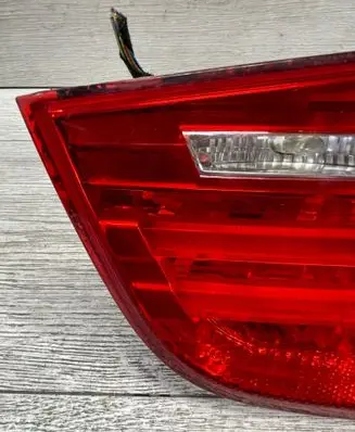 BMW 3 E90 E91 Tailgate rear/tail lights 7154156