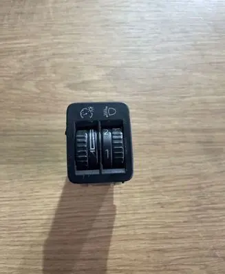 Volkswagen PASSAT B6 Headlight level height control switch 3C0941333