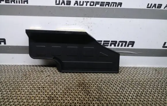 Nissan Qashqai Dashboard lower bottom trim panel 681024EA0A 681U24EA0A