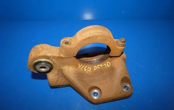 Volvo XC60 Engine mount bracket 30787842