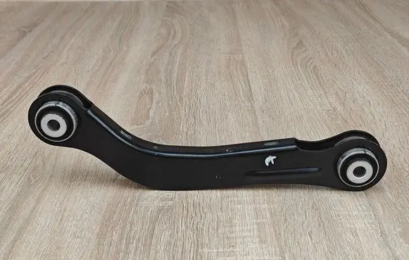 BMW 4 G22 G23 G24 G26 Rear upper control arm/wishbone 6881199 6881201