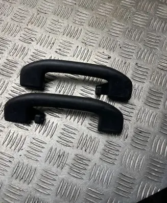 Infiniti FX A set of handles for the ceiling 