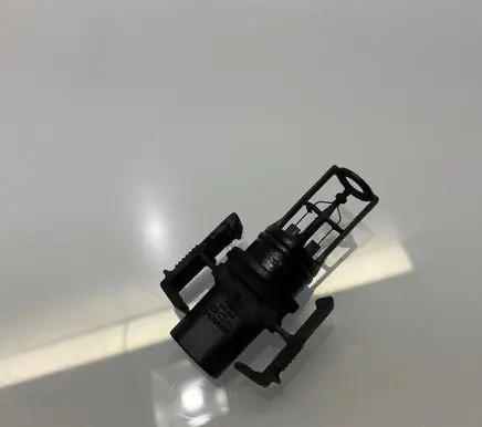 Mercedes-Benz E W211 Intake air temperature sensor A0005422818 0005422818
