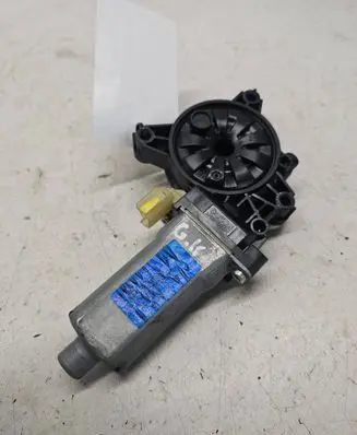 Hyundai Sonata Rear door window regulator motor 834503S001