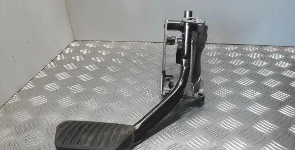 Land Rover Range Rover L405 Brake pedal CPLA2D094BE