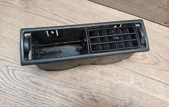 Volkswagen Transporter - Caravelle T4 Dash center air vent grill 191819709C