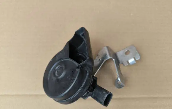 Volkswagen Sharan Horn signal 7N0951182C 7N0951206F 7N0951221A