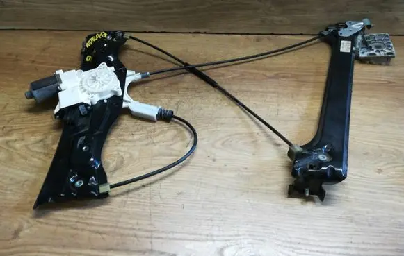 Opel Astra H Front door window regulator with motor 13193232 13193245