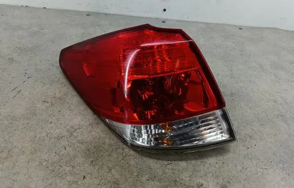 Subaru Legacy Rear/tail lights 22020067